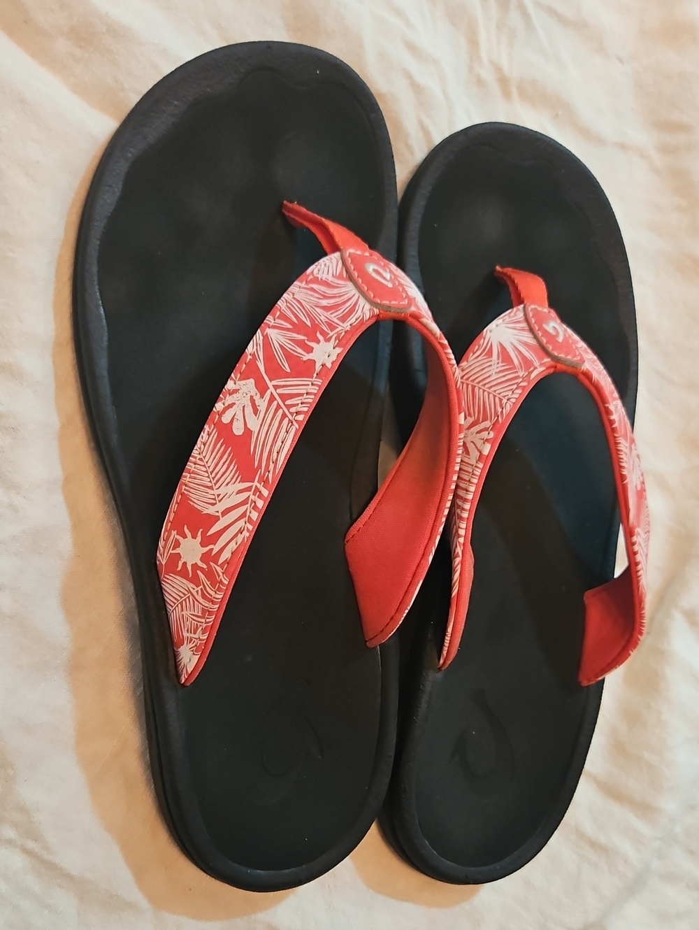 Olukai Womens Flip Flops - Red Tropical - Picture 2 of 5